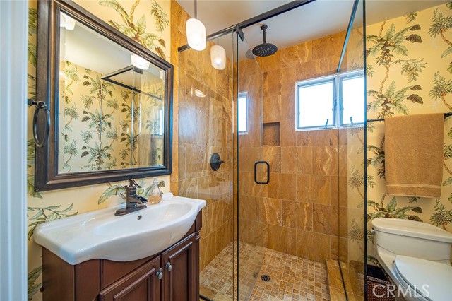 Detail Gallery Image 37 of 43 For 129 Santa Ana Ave, Long Beach,  CA 90803 - 3 Beds | 3/1 Baths