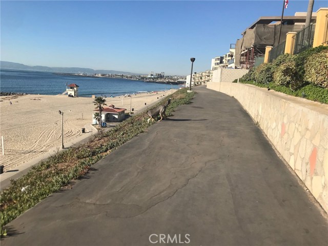 726 Esplanade, Redondo Beach, California 90277, 4 Bedrooms Bedrooms, ,4 BathroomsBathrooms,Residential,Sold,Esplanade,SB21042044