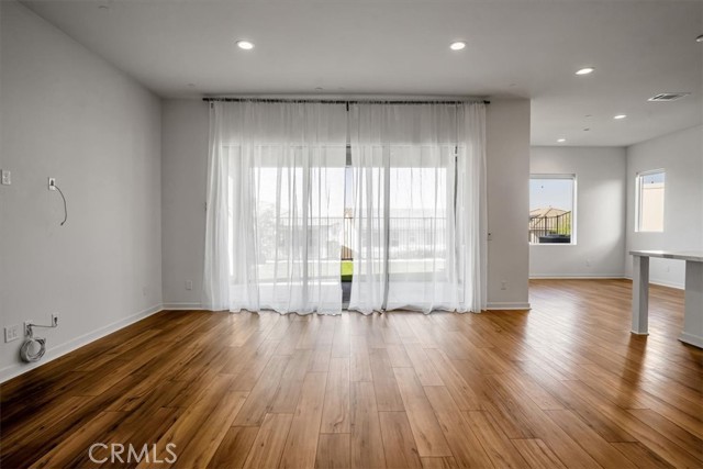 18150 Tableau Way, Saugus CA: https://media.crmls.org/medias/9dea8b97-02ce-4095-9c11-9e3637db9352.jpg