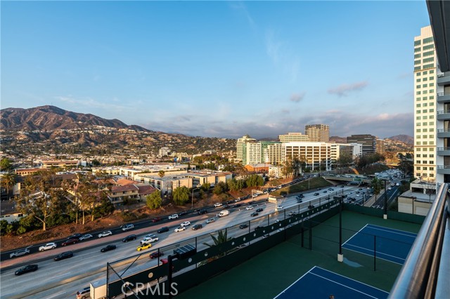Detail Gallery Image 33 of 57 For 343 Pioneer Dr #504,  Glendale,  CA 91203 - 3 Beds | 2 Baths