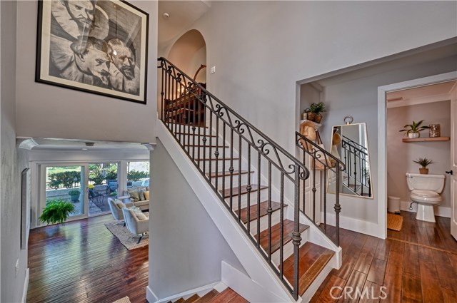 2133 Vista Laredo