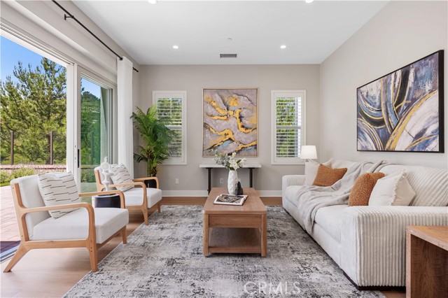 149 Fairgreen, Irvine CA: https://media.crmls.org/medias/9debc6bb-a195-4713-9681-b4cfea08c124.jpg