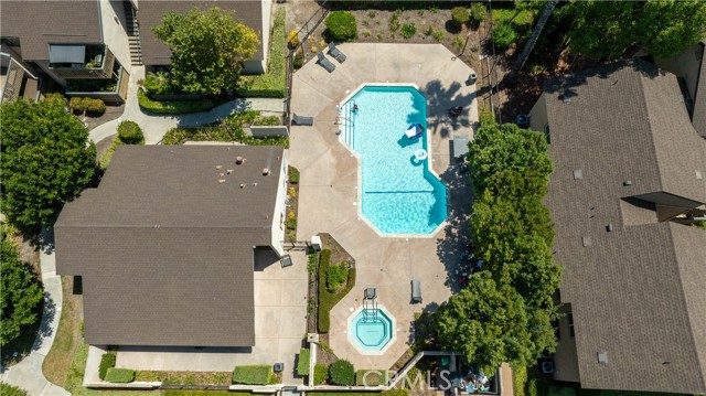 26058 Serrano Court, Lake Forest CA: https://media.crmls.org/medias/9debe480-7e23-4b55-a833-254c49711042.jpg