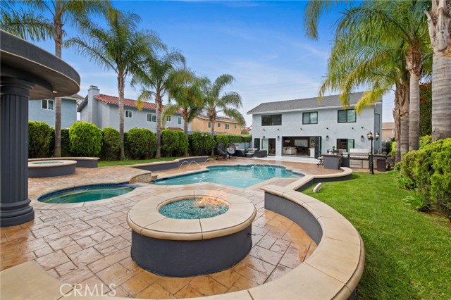 Detail Gallery Image 32 of 74 For 4030 - 4032 W 178th St, Torrance,  CA 90504 - 6 Beds | 3 Baths