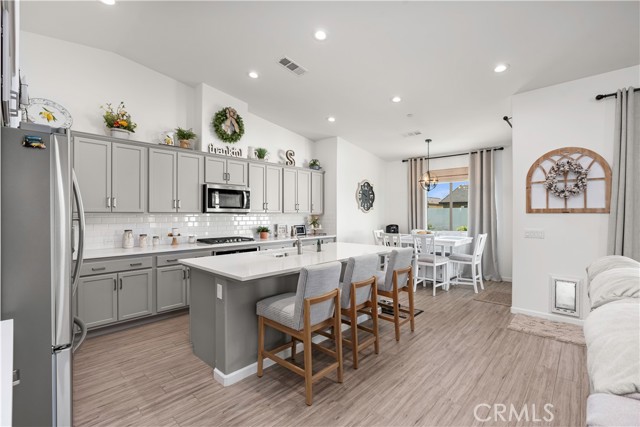 14419 Barbon Beck Avenue, Bakersfield CA: https://media.crmls.org/medias/9dec44cf-7153-4941-94e5-2877d805bf68.jpg