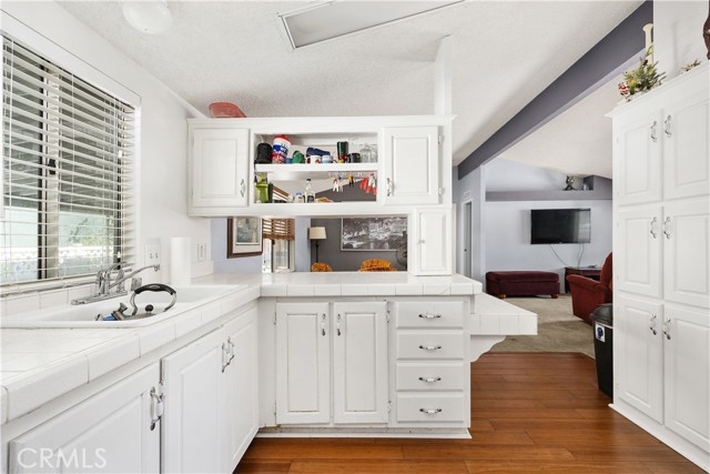 1721 E Colton Avenue, Redlands CA: https://media.crmls.org/medias/9decbcfa-e431-4831-a310-216de44b458e.jpg