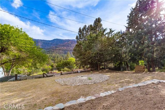 Detail Gallery Image 35 of 44 For 1145 Rivera Dr, Wrightwood,  CA 92397 - 3 Beds | 2 Baths