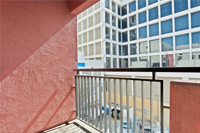 Detail Gallery Image 14 of 38 For 1234 Wilshire Bld #334,  Los Angeles,  CA 90017 - 1 Beds | 1 Baths
