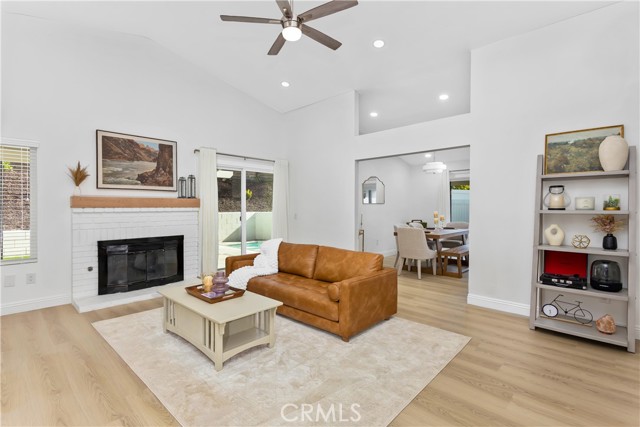 304 N Dearborn, Redlands CA: https://media.crmls.org/medias/9ded599e-05ba-4151-8576-811a95107330.jpg