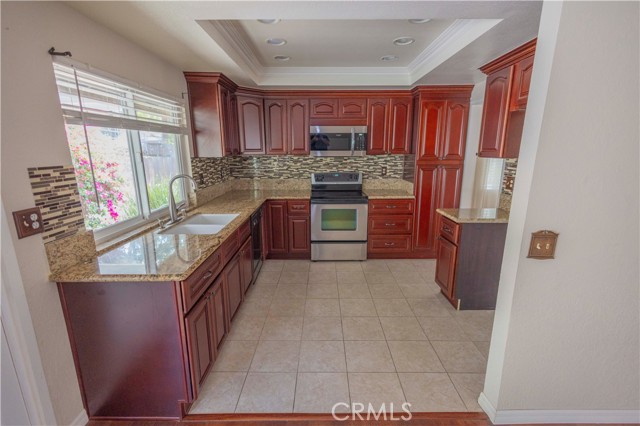 Detail Gallery Image 4 of 18 For 21049 Silver Cloud Dr, Diamond Bar,  CA 91765 - 3 Beds | 2 Baths