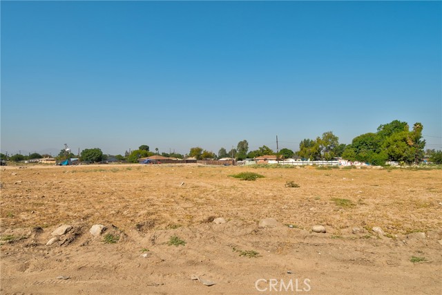 0 E 5th Street, San Bernardino CA: https://media.crmls.org/medias/9def0336-5924-4ba0-9a3a-72766c8b938a.jpg