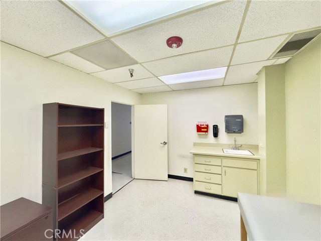 887 E 2nd Street, Pomona, California 91766, ,Commercial Lease,For Rent,887 E 2nd Street,CRIV25069785