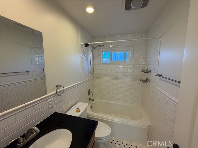 Detail Gallery Image 11 of 14 For 547 E Jefferson, Orange,  CA 92866 - 2 Beds | 1 Baths