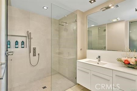 https://media.crmls.org/medias/9df06463-b22f-486c-a597-80a00dc2f2c0.jpg?preset=X-Large