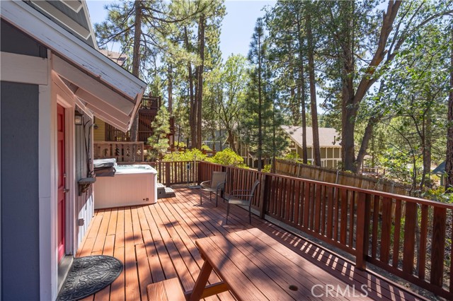 41747 Comstock Lane, Big Bear Lake CA: https://media.crmls.org/medias/9df0e85f-d78d-4bcd-a94d-2c3146aa42a7.jpg
