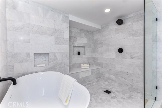 Detail Gallery Image 35 of 49 For 10900 Remmet Ave, Chatsworth,  CA 91311 - 5 Beds | 3 Baths