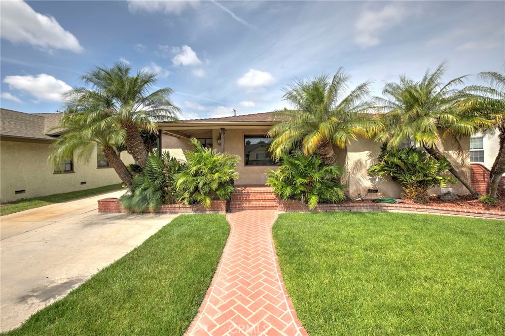6023 Pepperwood