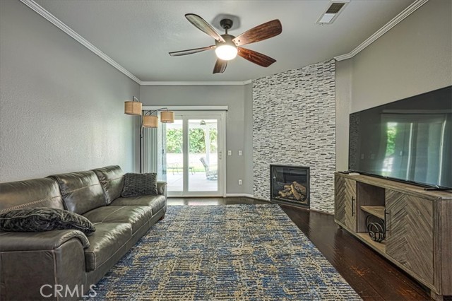 Detail Gallery Image 13 of 33 For 16212 Star Crest, Fontana,  CA 92336 - 4 Beds | 2 Baths