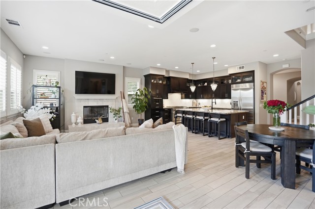 Detail Gallery Image 16 of 55 For 17491 Oakbluffs Lane, Huntington Beach,  CA 92649 - 5 Beds | 5/1 Baths