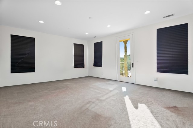 Detail Gallery Image 26 of 39 For 27606 Skylark Ln, Saugus,  CA 91350 - 5 Beds | 5/1 Baths