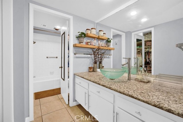 Detail Gallery Image 31 of 41 For 2510 N Whitewater Club Dr #C,  Palm Springs,  CA 92262 - 2 Beds | 2 Baths