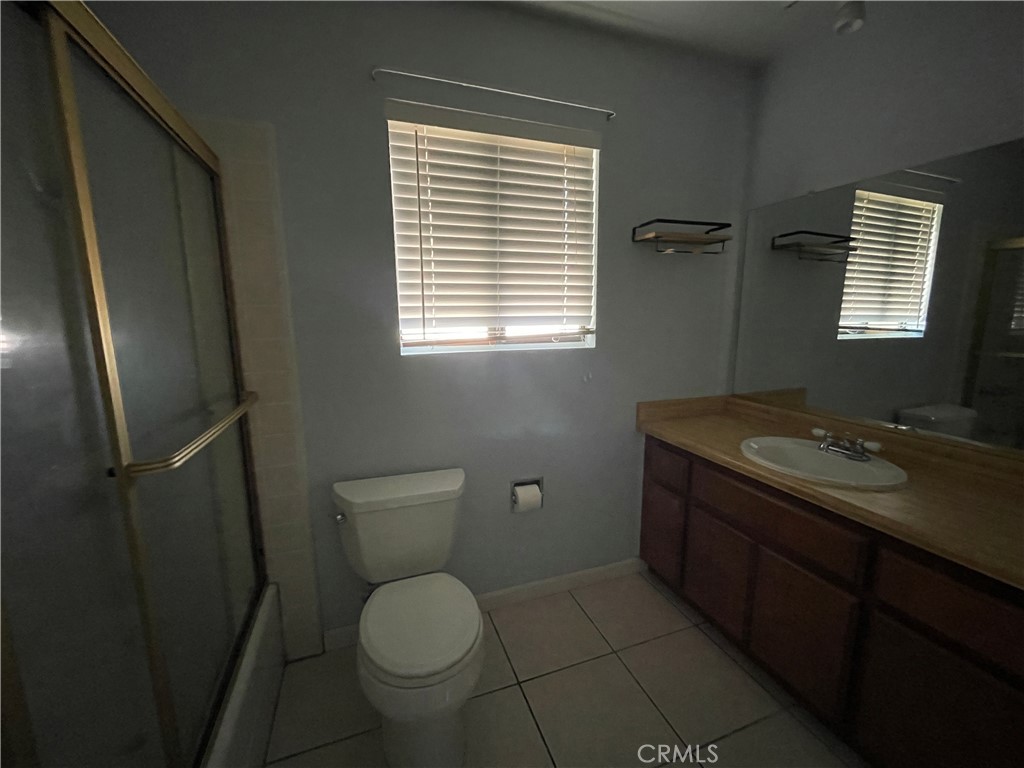 https://media.crmls.org/medias/9df5d00a-9f59-4176-bedc-c997d7e6a86e.jpg?preset=X-Large