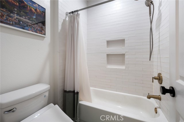 Detail Gallery Image 20 of 45 For 1200 Evergreen Ct, Carson,  CA 90746 - 2 Beds | 2 Baths