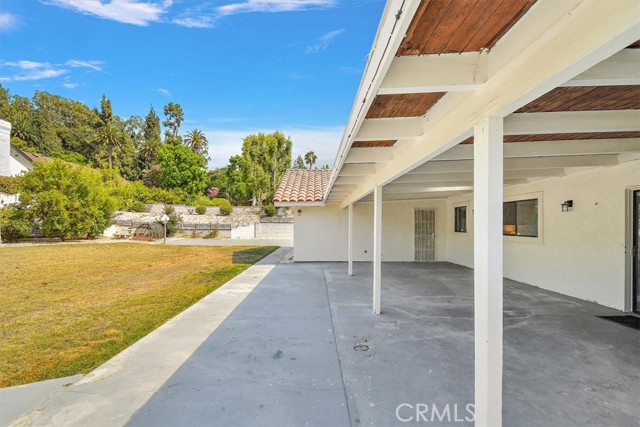 COVERED PATIO