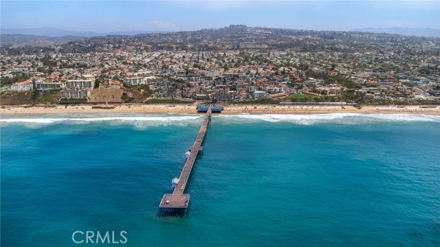 117 Santa Ana Lane, San Clemente CA: https://media.crmls.org/medias/9df63e2c-9b52-49c7-a91c-16ddeed47c04.jpg