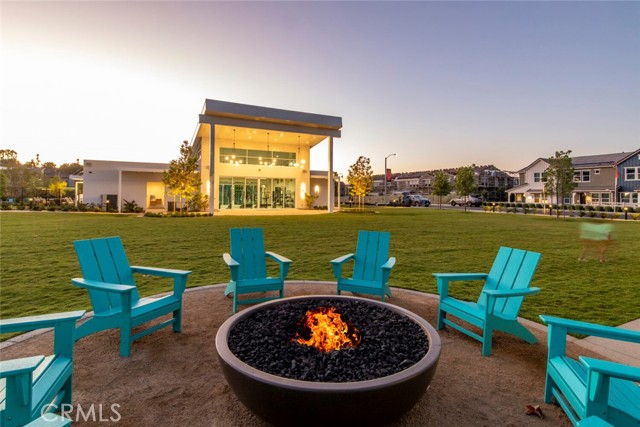 Detail Gallery Image 15 of 18 For 2561 Sprout Ln, Corona,  CA 92883 - 4 Beds | 2/1 Baths