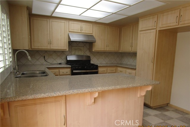1321 W Cerritos Avenue, Anaheim CA: https://media.crmls.org/medias/9df7462a-8099-4788-bfc6-20a29eca2521.jpg