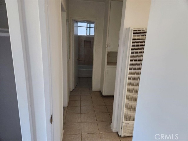 Detail Gallery Image 10 of 32 For 15718 1/2 Larch Ave, Lawndale,  CA 90260 - 4 Beds | 3 Baths