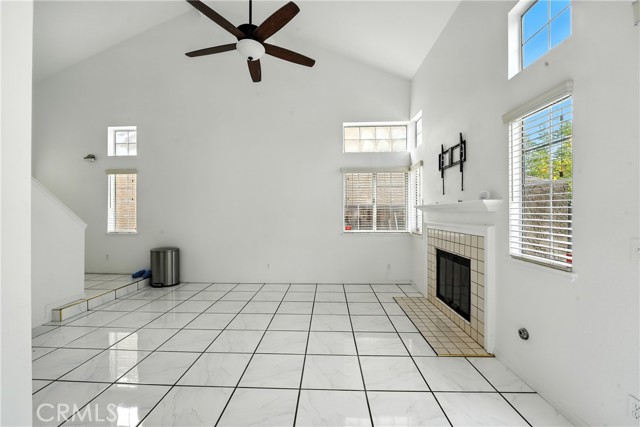 Detail Gallery Image 5 of 55 For 113 Cimarron St, La Puente,  CA 91744 - 3 Beds | 3 Baths