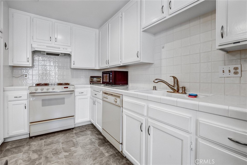 MLS #SR25221201 image #8