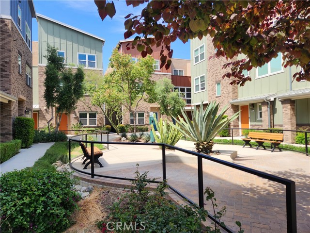 Detail Gallery Image 14 of 15 For 8823 Jacaranda #F,  Montclair,  CA 91763 - 1 Beds | 1/1 Baths