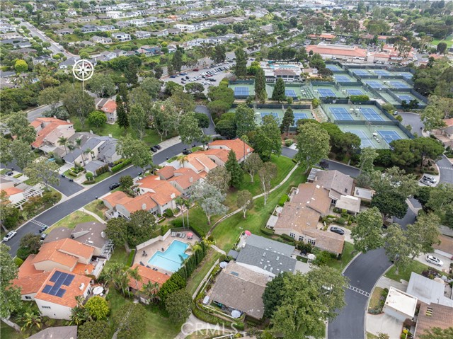 520 Laver Way, Newport Beach CA: https://media.crmls.org/medias/9df998bc-032c-4191-a9c4-d2da82e44aed.jpg