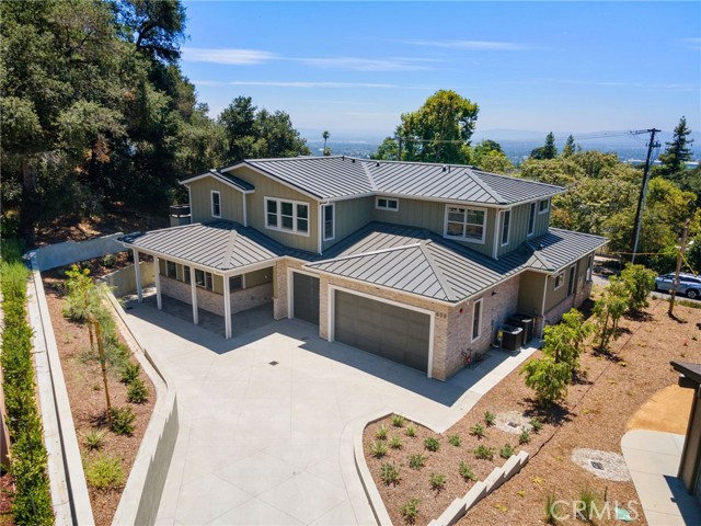 608 Baldwin Court, Sierra Madre CA: https://media.crmls.org/medias/9df9ec6e-903a-45e2-9ae8-dca53b60baa3.jpg
