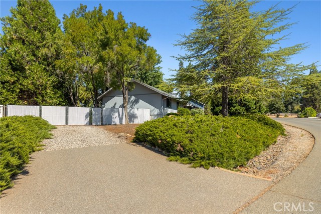 1585 Gate Lane, Paradise CA: https://media.crmls.org/medias/9dfb84fb-a3b8-46bc-8efc-5643c2dd2b3b.jpg