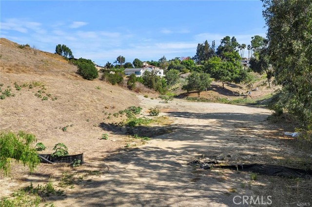 7583 Country Hill Lane, Anaheim Hills CA: https://media.crmls.org/medias/9dfc073d-f68b-443b-9d19-daea1689077d.jpg