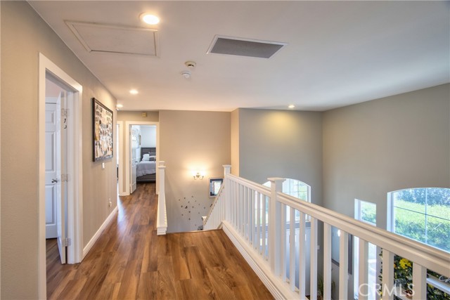 29708 Gracilior Drive, Escondido CA: https://media.crmls.org/medias/9dfca5fc-dc2a-4bd0-9b6d-002712e677c3.jpg