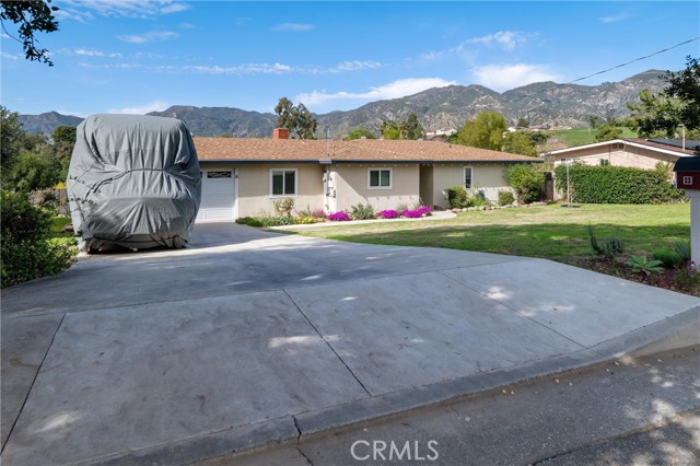 13325 Gridley Street photo 2