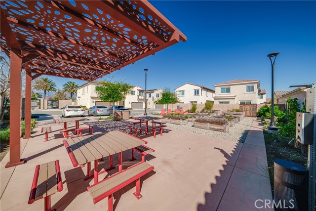 Detail Gallery Image 38 of 38 For 208 Bonita Ln, Rialto,  CA 92376 - 3 Beds | 2/1 Baths