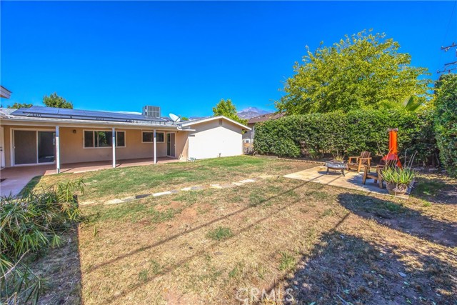35345 Panorama, Yucaipa CA: https://media.crmls.org/medias/9dfccd48-d8f7-41af-969c-d84a7cf3efd0.jpg