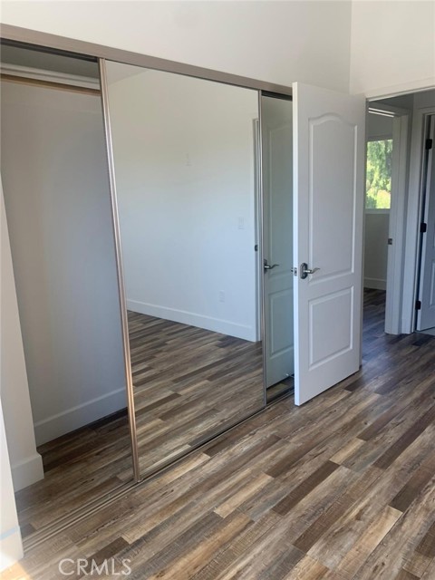 Detail Gallery Image 7 of 17 For 16507 San Fernando Mission Bld, Granada Hills,  CA 91344 - 2 Beds | 2/1 Baths
