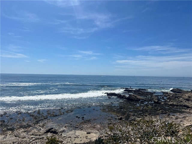 4621 Wayne Road, Corona del Mar CA: https://media.crmls.org/medias/9dfd9afc-3cea-4f61-a214-a7a7dd21e883.jpg