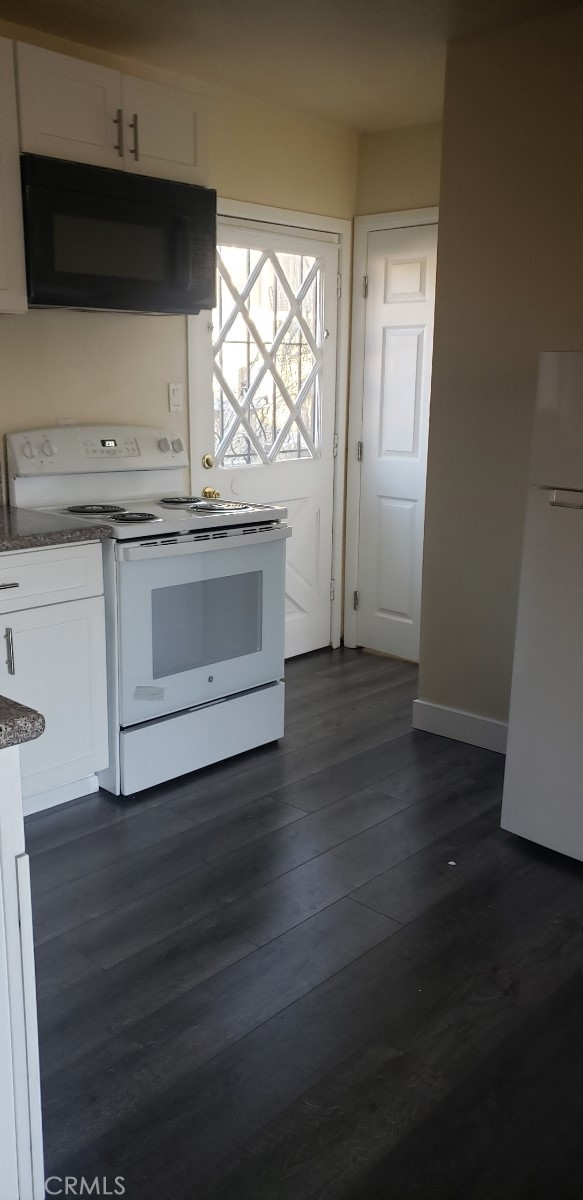 Detail Gallery Image 33 of 34 For 1742 W 82nd, Los Angeles,  CA 90047 - – Beds | – Baths