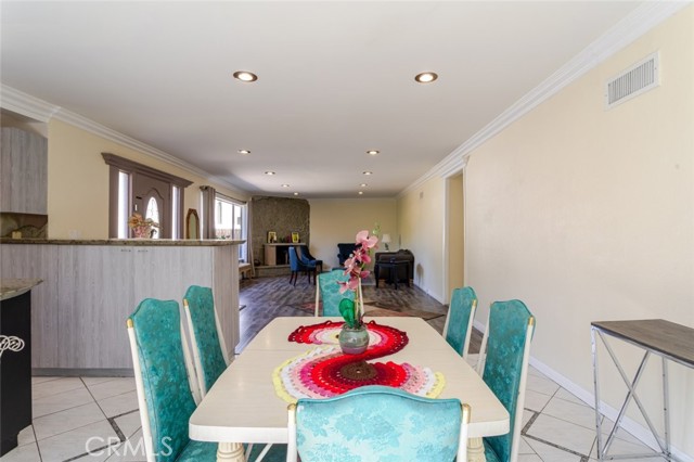 Detail Gallery Image 13 of 34 For 19026 Keswick, Reseda,  CA 91335 - 2 Beds | 2 Baths