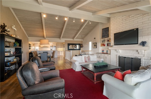 Detail Gallery Image 20 of 27 For 1303 E Balboa Bld, Newport Beach,  CA 92661 - 3 Beds | 2/1 Baths