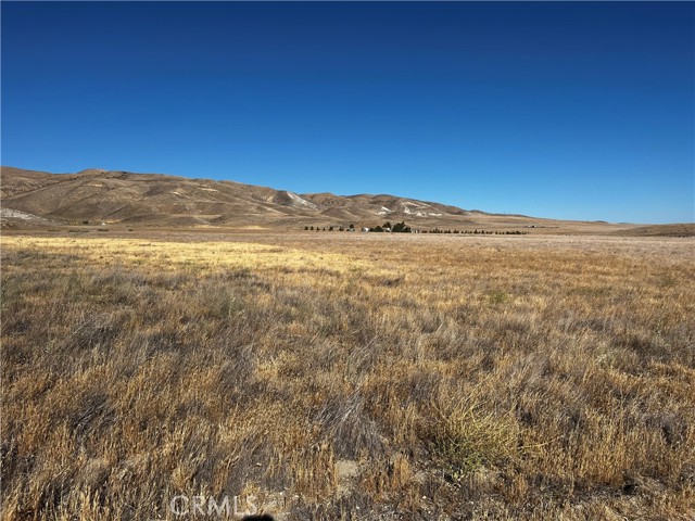 Detail Gallery Image 3 of 6 For 2 Arriba Trl, Santa Margarita,  CA 93453 - – Beds | – Baths
