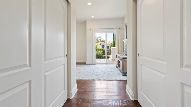 Detail Gallery Image 12 of 50 For 5128 Avenida Hacienda, Tarzana,  CA 91356 - 5 Beds | 4 Baths